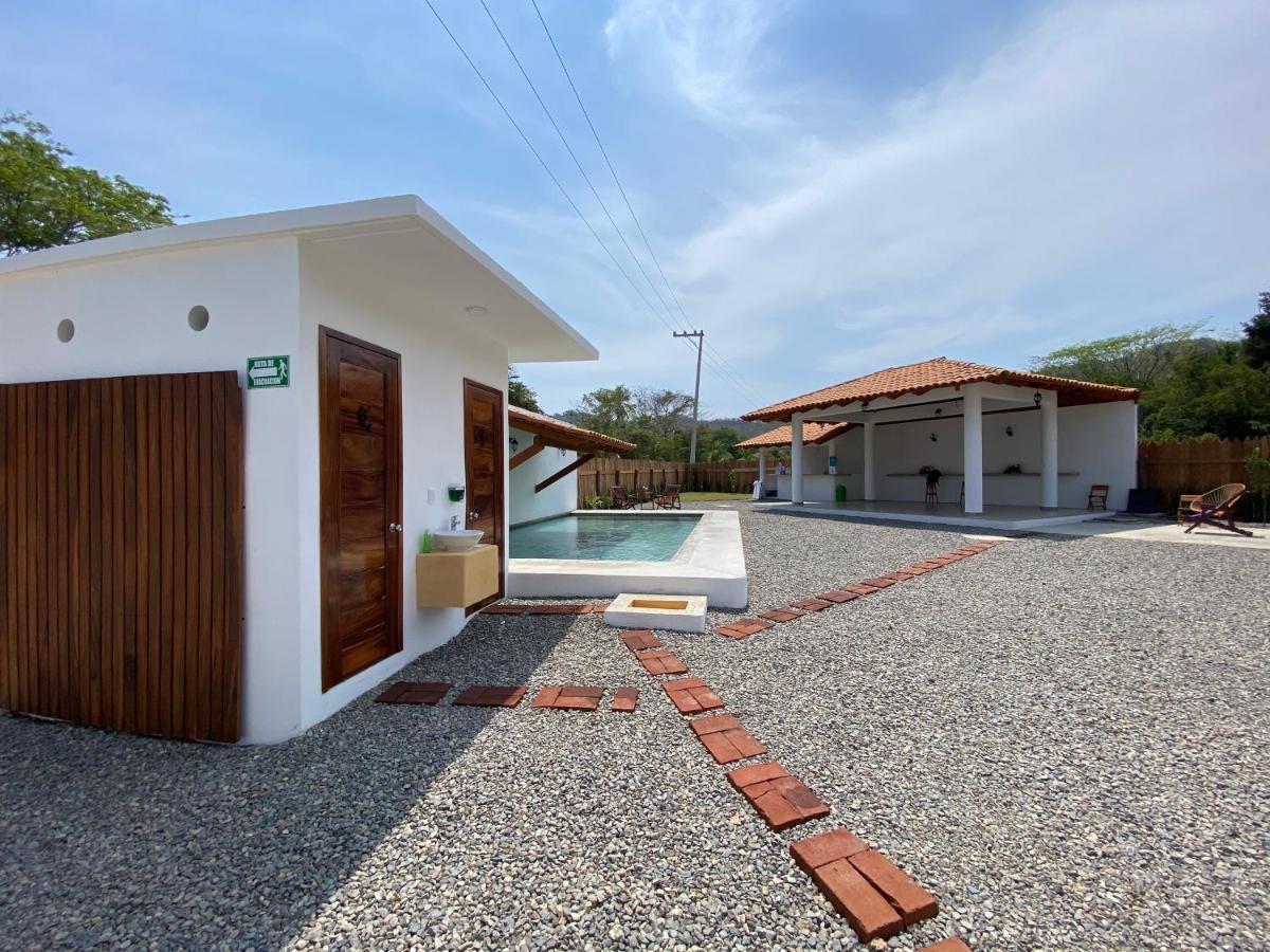 Hotel Casa Victoria Zihuatanejo Kültér fotó