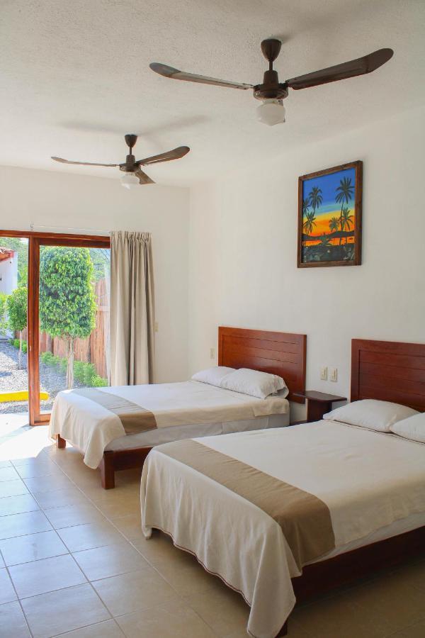 Hotel Casa Victoria Zihuatanejo Kültér fotó